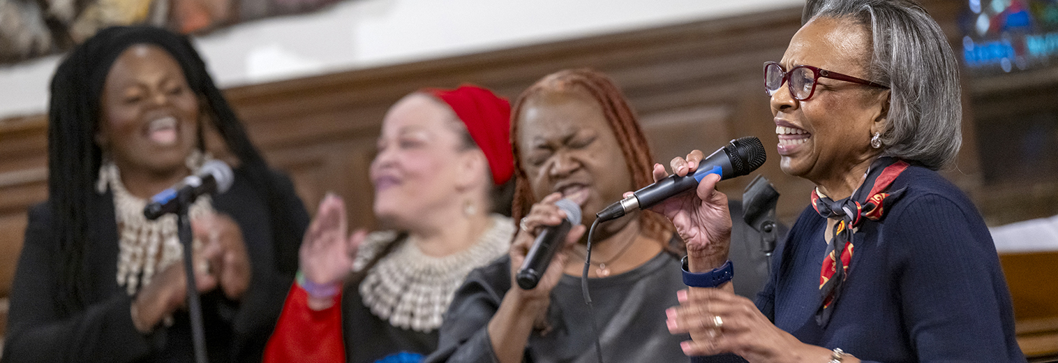 Catherine Williams sings at LTS