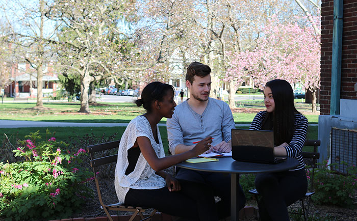 French students_inline.jpg