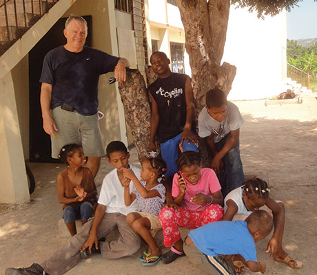 Charlie Decker with children at the orphanage Hogar Esperanza