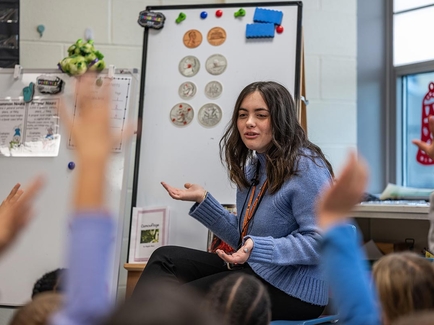 Student teacher in class