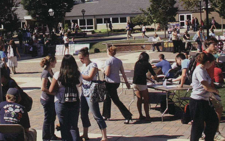 HUB 2000s exterior
